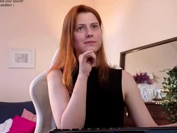 Sexy live cam screenshot of doll_lesli's webcam / video chat room