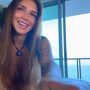 Sexy live cam screenshot of canikissyou_'s webcam / video chat room