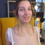 Sexy live cam screenshot of loisbanwell's webcam / video chat room