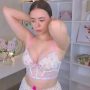 Sexy live cam screenshot of kristinemckerley's webcam / video chat room