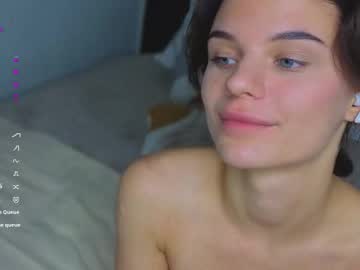 Sexy live cam screenshot of lolly_poppi's webcam / video chat room