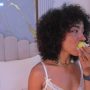 Sexy live cam screenshot of oshun_25's webcam / video chat room