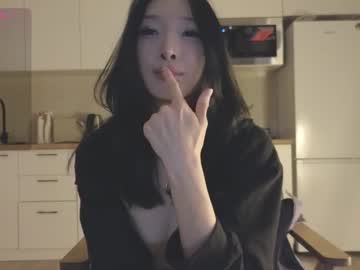 Sexy live cam screenshot of thanos_world1321002's webcam / video chat room