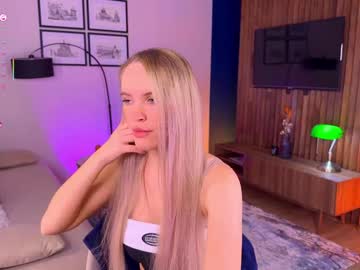Sexy live cam screenshot of blush_mikki's webcam / video chat room