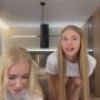Sexy live cam screenshot of ssscarlett's webcam / video chat room