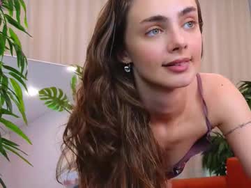 Sexy live cam screenshot of alicat_'s webcam / video chat room