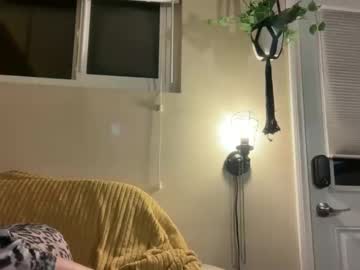 Sexy live cam screenshot of jadestarss's webcam / video chat room