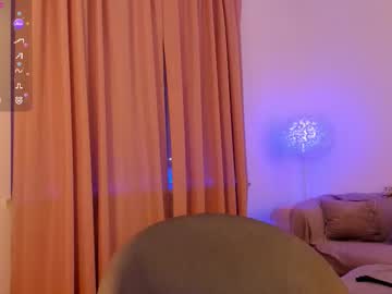 Sexy live cam screenshot of esmimilf's webcam / video chat room