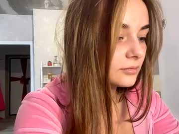 Sexy live cam screenshot of isauratorkelson's webcam / video chat room