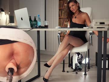 Sexy live cam screenshot of _artporno_'s webcam / video chat room