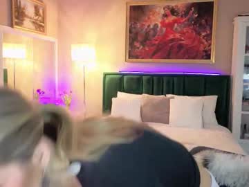 Sexy live cam screenshot of joannee's webcam / video chat room