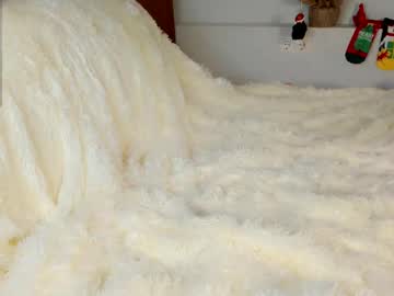 Sexy live cam screenshot of viellastey's webcam / video chat room