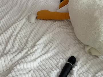 Sexy live cam screenshot of playussoftly's webcam / video chat room