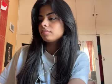 Sexy live cam screenshot of shirleendurrah's webcam / video chat room