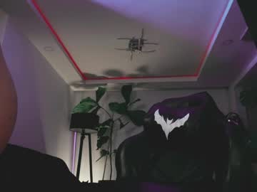 Sexy live cam screenshot of abril__colen's webcam / video chat room
