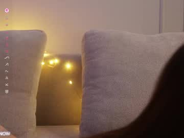 Sexy live cam screenshot of angel_luisa's webcam / video chat room