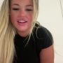 Sexy live cam screenshot of averybabyyx's webcam / video chat room
