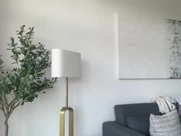 Sexy live cam screenshot of bloomyogi's webcam / video chat room
