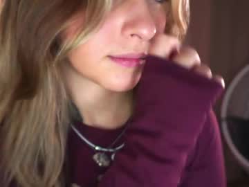 Sexy live cam screenshot of ceceliapidcock's webcam / video chat room