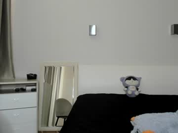 Sexy live cam screenshot of eva_vv's webcam / video chat room