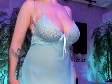 Sexy live cam screenshot of jessiccaburns's webcam / video chat room