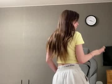Sexy live cam screenshot of madelinepanagos's webcam / video chat room