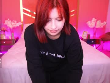 Sexy live cam screenshot of mikiikiwi's webcam / video chat room