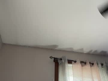 Sexy live cam screenshot of minahoneyy38's webcam / video chat room