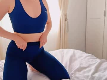 Sexy live cam screenshot of myassistant's webcam / video chat room
