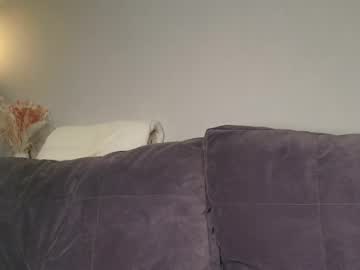 Sexy live cam screenshot of onlykira's webcam / video chat room