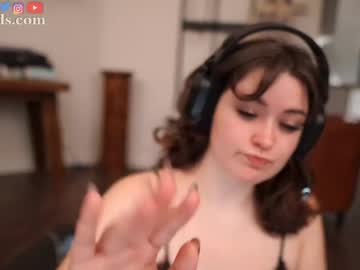 Sexy live cam screenshot of serareads's webcam / video chat room
