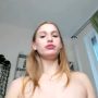 Sexy live cam screenshot of tilliecristello's webcam / video chat room