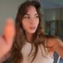 Sexy live cam screenshot of abella_danger_x's webcam / video chat room