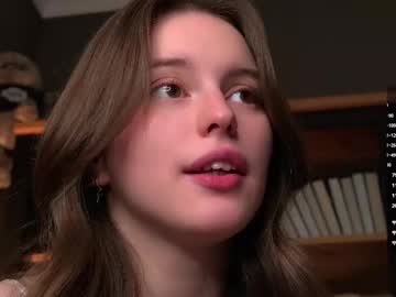 Sexy live cam screenshot of aislyfarran's webcam / video chat room