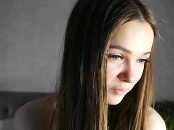 Sexy live cam screenshot of auroralowen's webcam / video chat room