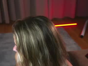 Sexy live cam screenshot of ceceliapidcock's webcam / video chat room