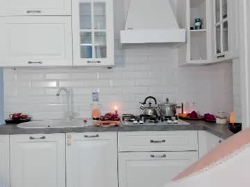 Sexy live cam screenshot of elannand's webcam / video chat room