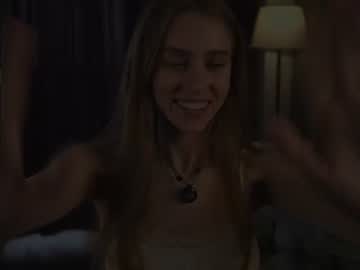 Sexy live cam screenshot of fideliastagnitto's webcam / video chat room
