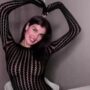 Sexy live cam screenshot of flora_picks's webcam / video chat room