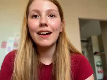 Sexy live cam screenshot of horney_audrey's webcam / video chat room