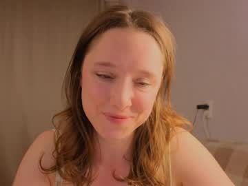 Sexy live cam screenshot of hunny_ines's webcam / video chat room