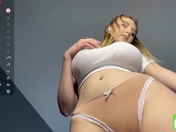 Sexy live cam screenshot of janitamunerlyn's webcam / video chat room