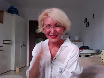 Sexy live cam screenshot of jasmin18v's webcam / video chat room