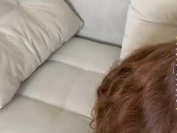 Sexy live cam screenshot of lorettadunnelli's webcam / video chat room