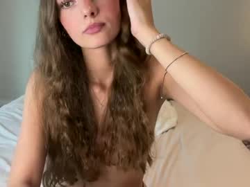 Sexy live cam screenshot of mayaxclarke's webcam / video chat room
