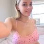 Sexy live cam screenshot of scarletterose_504259's webcam / video chat room
