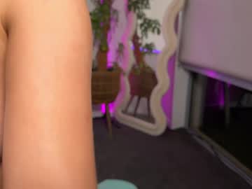 Sexy live cam screenshot of tiannaann's webcam / video chat room