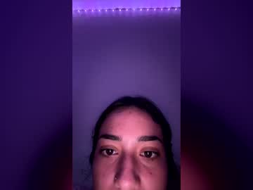 Sexy live cam screenshot of tristianmarie's webcam / video chat room