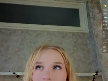 Sexy live cam screenshot of truuuly_yours's webcam / video chat room