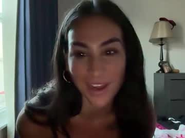 Sexy live cam screenshot of venessaempire's webcam / video chat room